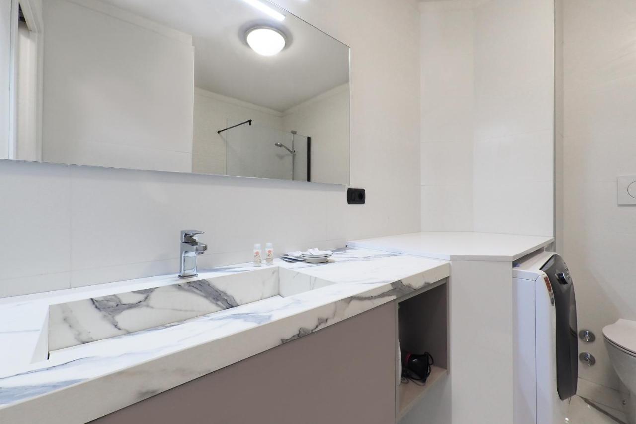 Duomo Luxury Apartment IV Milan Exterior photo